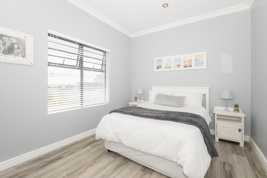 4 Bedroom Property for Sale in Myburgh Park Western Cape